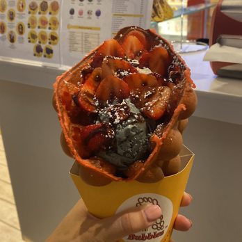 Golden Bubbles - Waffles Near Me - Toronto, Ontario