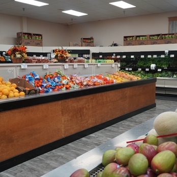 Tropicana Supermarket - fruit and vegetables on display - Grocery Near Me - Clinton, North Carolina Tropicana Supermarket - fruit and vegetables on display - Grocery Near Me - Clinton, North Carolina