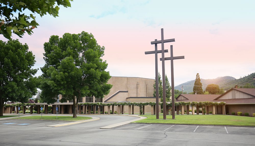 PARKWAY CHRISTIAN CENTER Updated July 2024 229 NE Beacon Dr, Grants Pass, Oregon Churches