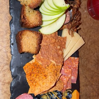 Allegory - Cheese board - American Near Me - Naperville, Illinois