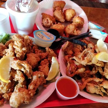 Flo's Clam Shack - chowda, clam cakes, fried oysters, fried whole belly clams = delicious regret - Seafood Near Me - Middletown, Rhode Island