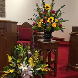 Tim's Floral & Gifts - Masculine arrangement. Beautiful.
