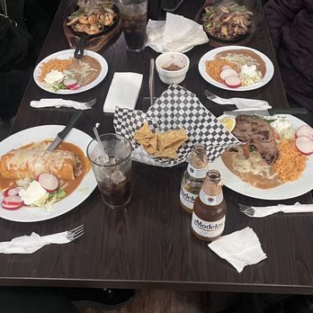 Mariscos Los Buchones - Carne azada y camarones, fajitas mixtas y burrito mijodo - Seafood Near Me - Long Beach, California Mariscos Los Buchones - Carne azada y camarones, fajitas mixtas y burrito mijodo - Seafood Near Me - Long Beach, California