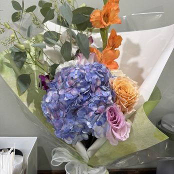 D2 Luxe Blooms - Florists Near Me - Norcross, Georgia