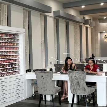 Inspire Nail Bar - The worst employee - Nail Salons Near Me - Chantilly, Virginia