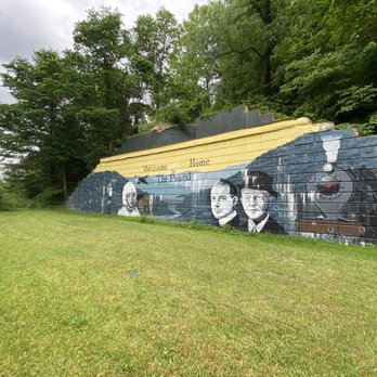 Welcome Home to the Pound Mural - Public Art Near Me - Pound, Virginia