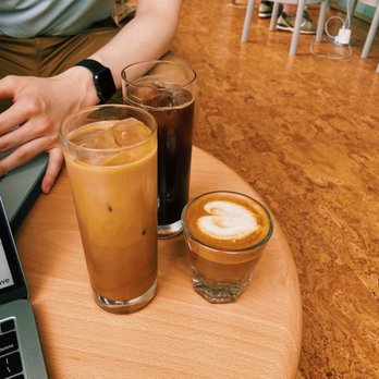 Blue Bottle Coffee - Wolf Point - New Orleans, Iced Americano, Gilbraltar - Coffee & Tea Near Me - Chicago, Illinois