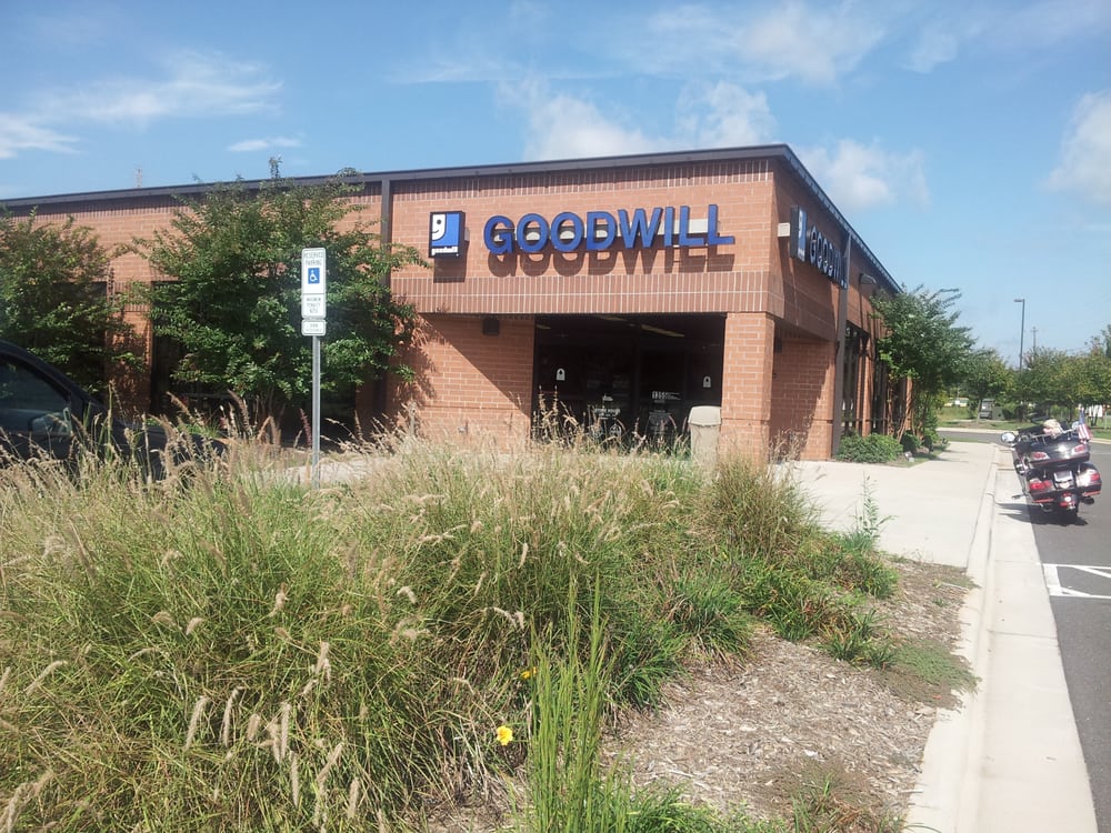 GOODWILL STORE AND DONATION CENTER Updated September 2024 1355