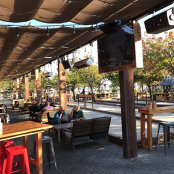 Plank - Great atmosphere - Bowling Near Me - Oakland, California Plank - Great atmosphere - Bowling Near Me - Oakland, California