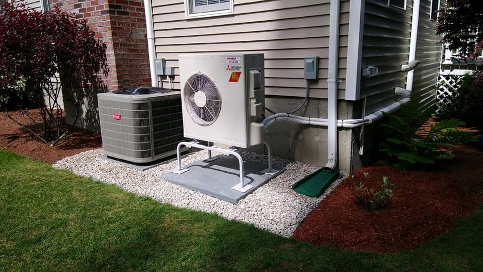Slide of Demelo Heating and Air Conditioning