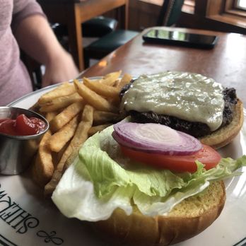 Sherwood Inn - Tavern Burger - American Near Me - Skaneateles, New York