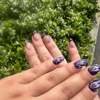 LIT Nails Spa - Nail Salons Near Me - Thousand Oaks, California