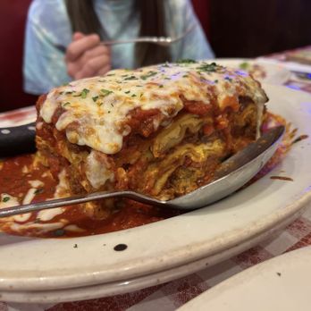 Buca di Beppo Italian Restaurant - Lasagna - Italian Near Me - Universal City, California Buca di Beppo Italian Restaurant - Lasagna - Italian Near Me - Universal City, California