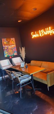 Access Restaurant and Lounge by null