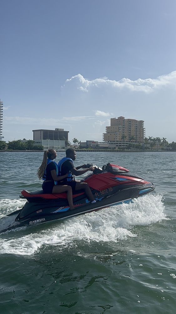 Jetski Rentals Logo