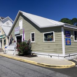 Turning Pages Book Lounge - Storefront