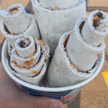 Scoop n Roll Creamery - Coconut cream with oreos and toasted coconut flakes - Ice Cream & Frozen Yogurt Near Me - St. Albert, Alberta Scoop n Roll Creamery - Coconut cream with oreos and toasted coconut flakes - Ice Cream & Frozen Yogurt Near Me - St. Albert, Alberta