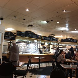 Zampelles Coffee Lounge - Serving area