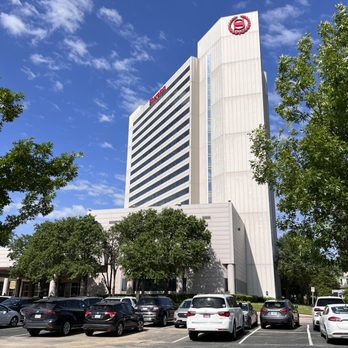 Sheraton Arlington Hotel - Hotel View from parking lot - Hotels Near Me - Arlington, Texas