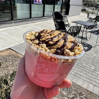 Rush Bowls - Chocolate covered strawberry bowl with peanut butter added - Juice Bars & Smoothies Near Me - Lodi, New Jersey