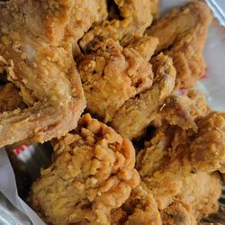 Wingz It Iz - Original wings. Delicious!