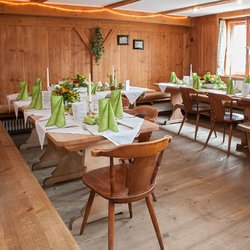 Gasthaus zum Hirsch - Festlich gedeckte Tische