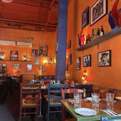La Vita E Bella - The right dinning area, so cozy