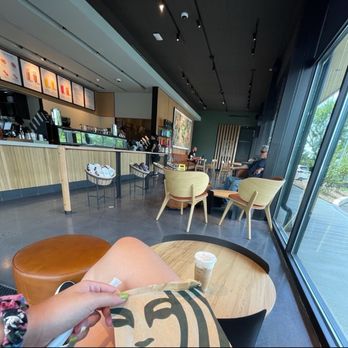 Starbucks - Clean indoors - Coffee & Tea Near Me - Whitestone, New York