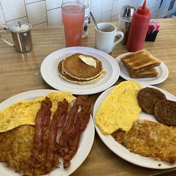 Basket Burger Cafe - Hot cakes, bacon, hash browns, & egg + sausage, egg, hash browns, & toasts + coffee + pink lemonade - American Near Me - East Los Angeles, California Basket Burger Cafe - Hot cakes, bacon, hash browns, & egg + sausage, egg, hash browns, & toasts + coffee + pink lemonade - American Near Me - East Los Angeles, California