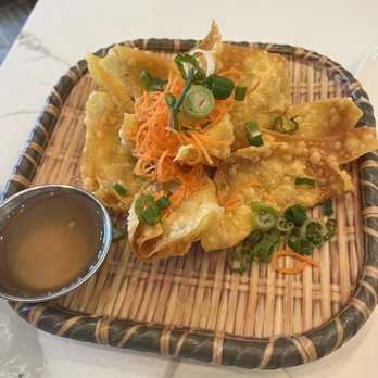 Sisters Thai - Wontons - Thai Near Me - Fairfax, Virginia Sisters Thai - Wontons - Thai Near Me - Fairfax, Virginia