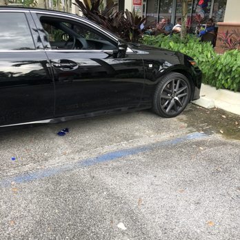 Bob G's Wings and Things - Owner Bob dumping his garbage in the parking lot floor - Chicken Wings Near Me - Sunrise, Florida Bob G's Wings and Things - Owner Bob dumping his garbage in the parking lot floor - Chicken Wings Near Me - Sunrise, Florida
