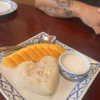 Chili Thai Restaurant - Mango sticky rice - Thai Near Me - University Place, Washington Chili Thai Restaurant - Mango sticky rice - Thai Near Me - University Place, Washington