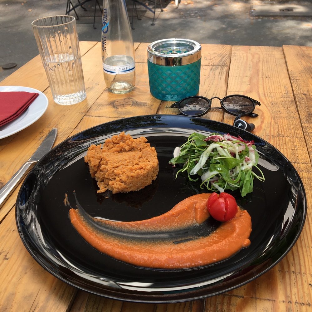 Tzom - Enjera Fit Fit - African Near Me - Berlin, BE