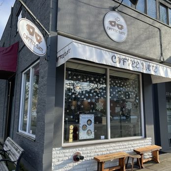Coffee Date - Exterior view - Coffee & Tea Near Me - Vancouver, British Columbia Coffee Date - Exterior view - Coffee & Tea Near Me - Vancouver, British Columbia