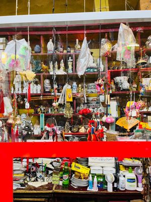 Ting's Gift Shop by null