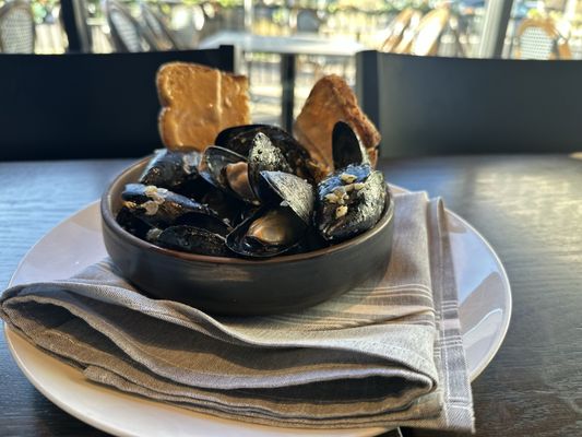 Le French - 9+CO by null Le French - 9+CO by null