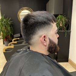 Lily Beauty salon
