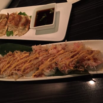 Top Sushi - Super crunchy roll & gyoza - Sushi Bars Near Me - Houston, Texas Top Sushi - Super crunchy roll & gyoza - Sushi Bars Near Me - Houston, Texas