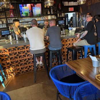 La Frida Mexican Grill & Seafood - Another one of the Bar underworked, and evidently the bartenders are underpaid because they did not attend to us whatsoever - Mexican Near Me - Tucson, Arizona