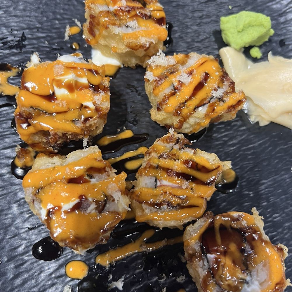 209 Food Hall - Shrimp Tempura Roll - Pan Asian Near Me - Washington, DC, District of Columbia