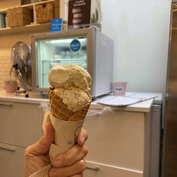 Murphy's Ice Cream - Médium Dingle Gin and Irish Brown Bread - Ice Cream & Frozen Yogurt Near Me - Dublin, D