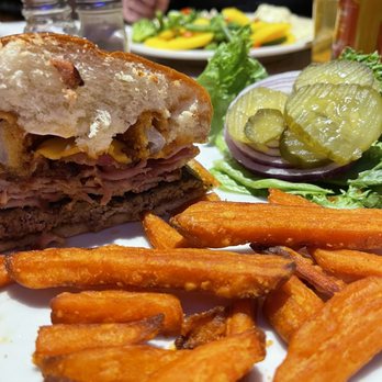Thunderbird Restaurant - Road House Burger - American Near Me - Mt. Carmel Junction, Utah
