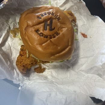 Heemo's Burgers - Spicy chicken sandwich with slaw. - Halal Near Me - Sicklerville, New Jersey Heemo's Burgers - Spicy chicken sandwich with slaw. - Halal Near Me - Sicklerville, New Jersey