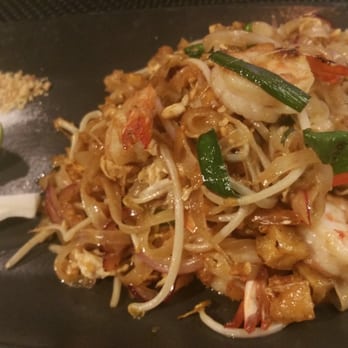 Sakana - Prawn pad Thai - Asian Fusion Near Me - City Centre, XGM Sakana - Prawn pad Thai - Asian Fusion Near Me - City Centre, XGM