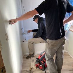 Havilah Plumbing - Cameron & Victor hard at work! No grass grows under these feet.