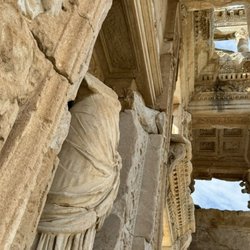 Efes Celsus Kütüphanesi