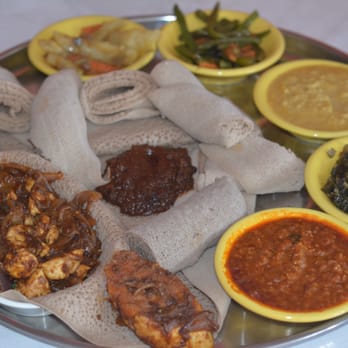 Habesha - Vegetarian dish with an order of chicken - Ethiopian Near Me - Cincinnati, Ohio