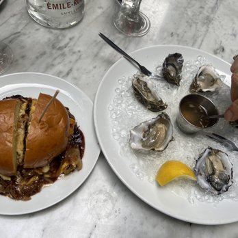 Simonette - Parisienne Burger and Oysters - French Near Me - Culver City, California