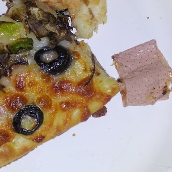 Cassidy's Pizza - BANDAIDS IN PIZZA. BEWARE OF THIS PLACE. - Pizza Near Me - Watsonville, California