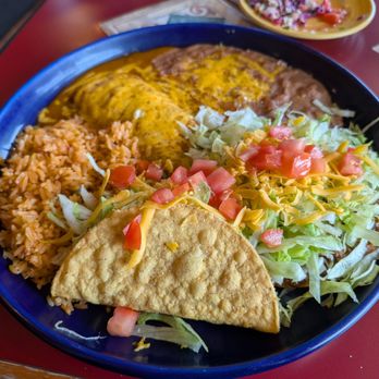 Las Espuelas - Taco enchilada tostada combination plate - Mexican Near Me - Mountlake Terrace, Washington